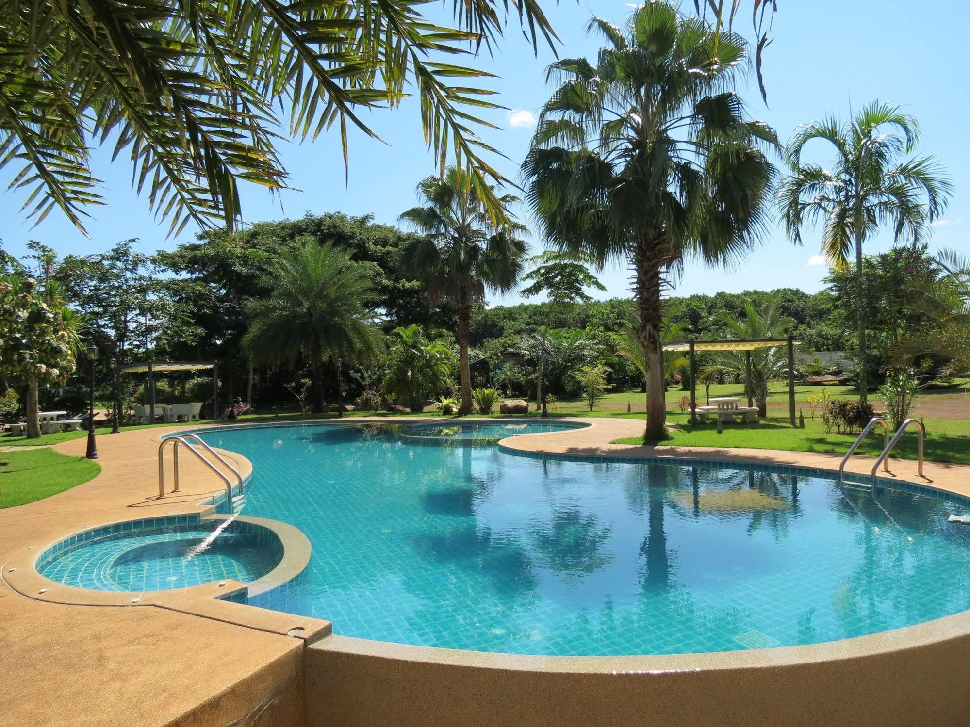 Pongsin Resort Khun Han Exteriör bild
